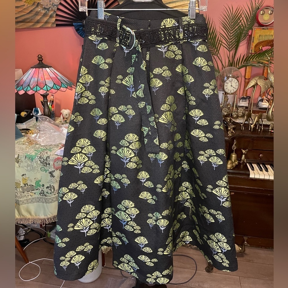 Emily Lovelock Zelda A-Line Midi Skirt in black with green floral print XS $225